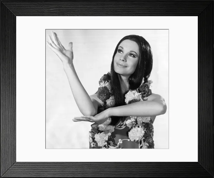 Framed Print : Dancing - Dancers - Hawaiian Dancer doing the Hula Framed Print : Dancing - Dancers - Hawaiian Dancer doing the Hula