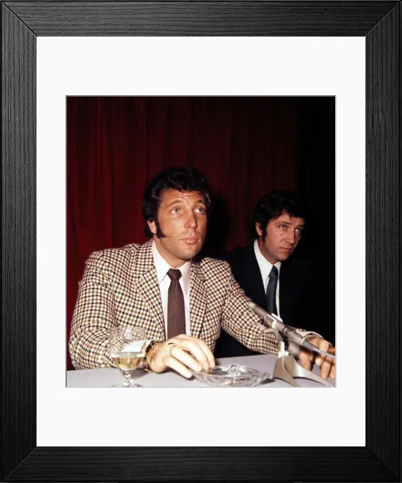 Framed Print : Tom Jones - Pop Star conference / Interview Daily Mirror Framed Print : Tom Jones - Pop Star conference / Interview Daily Mirror