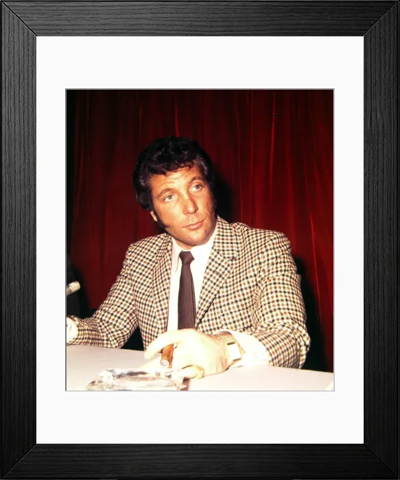 Framed Print : Tom Jones - Pop Star conference / Interview Daily Mirror Framed Print : Tom Jones - Pop Star conference / Interview Daily Mirror