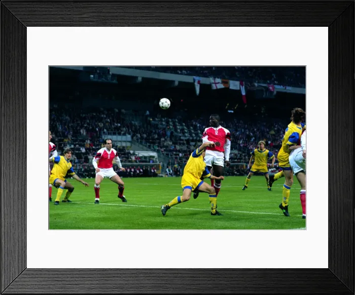 Framed Print : Arsenal v Parma - European Cup Winners Cup 1994 Players in action 05 / 05 / 1994 Framed Print : Arsenal v Parma - European Cup Winners Cup 1994 Players in action 05 / 05 / 1994