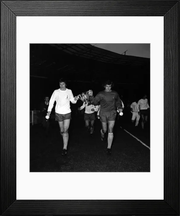Framed Print : Tottenham Hotspur v Aston Villa League Cup Final 1971 Players holding the winning Framed Print : Tottenham Hotspur v Aston Villa League Cup Final 1971 Players holding the winning