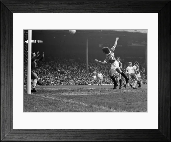 Framed Print : Manchester United v Blackpool, League Division Two, final score 4-0 to Manchester United