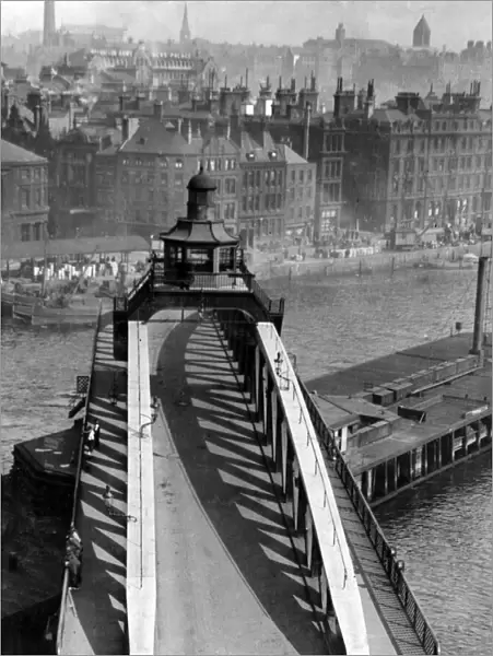 The Swing Bridge, Newcastle. Newcastle upon Tyne, Tyne and Wear. 14th October 1920