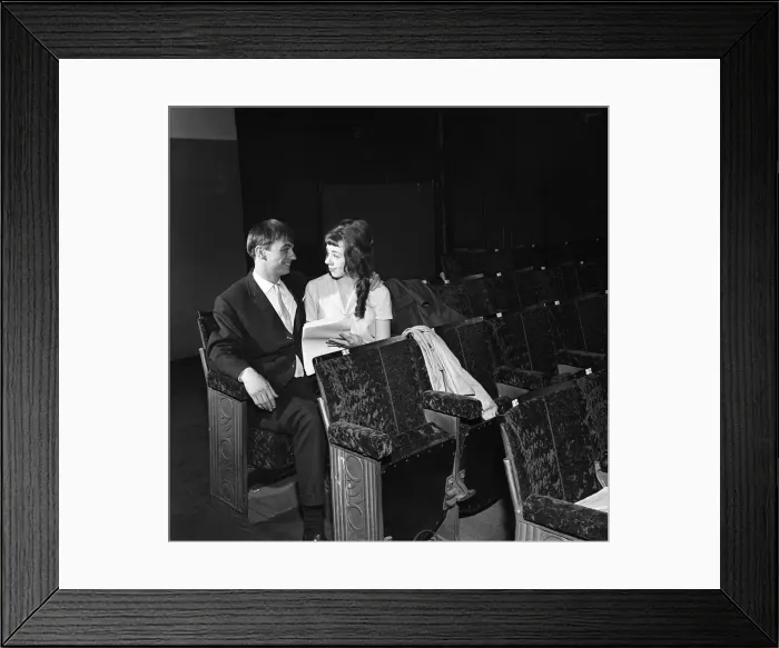 Framed Print : Newlyweds Roy and Ann Hudd cut short their honeymoon for Roy to do a spot in Midday Framed Print : Newlyweds Roy and Ann Hudd cut short their honeymoon for Roy to do a spot in Midday