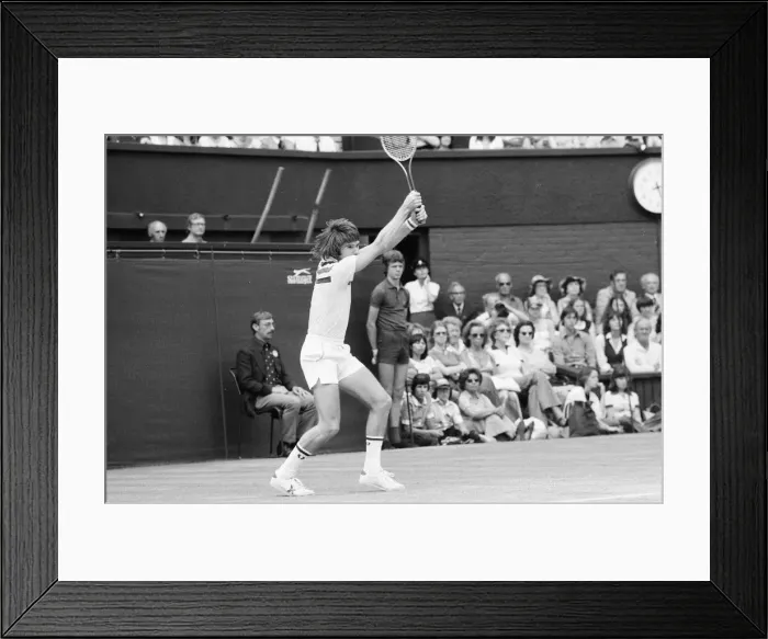 Framed Print : Jimmy Connors v John McEnroe, Wimbledon Mens Semi Final, Thursday 30th June 1977