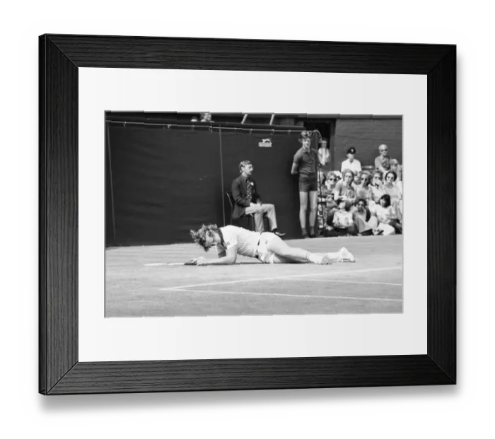Framed Print : Jimmy Connors v John McEnroe, Wimbledon Mens Semi Final, Thursday 30th June 1977 Framed Print : Jimmy Connors v John McEnroe, Wimbledon Mens Semi Final, Thursday 30th June 1977