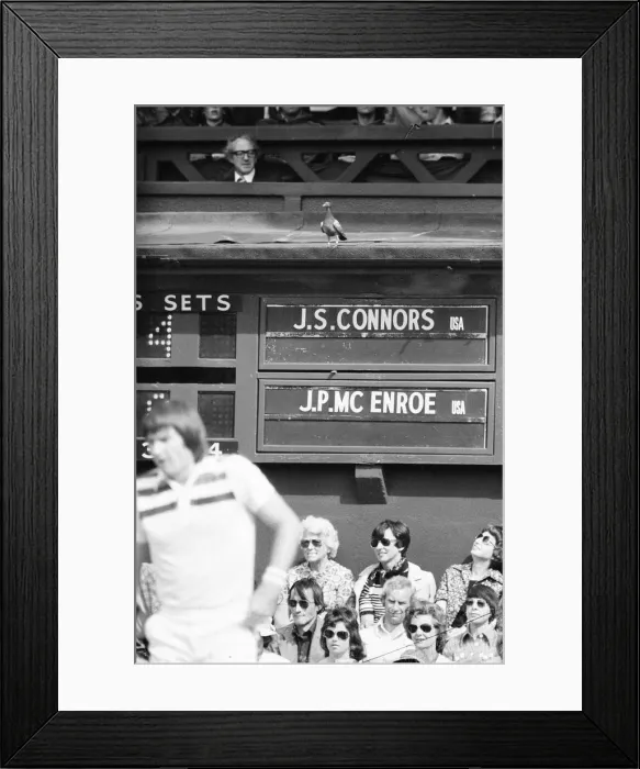 Framed Print : Jimmy Connors v John McEnroe, Wimbledon Mens Semi Final, Thursday 30th June 1977
