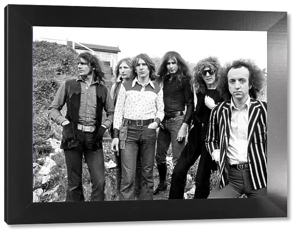 Mott the Hoople pop group, band members are Verden Allen, Buffin (Dale Griffin)