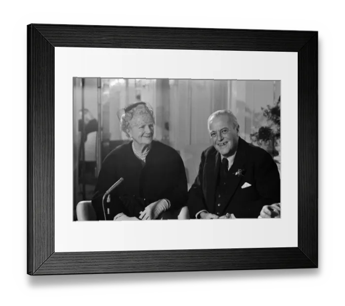 Framed Print : A luncheon organised by Foyles Bookshop, held at the Dorchester Hotel in London