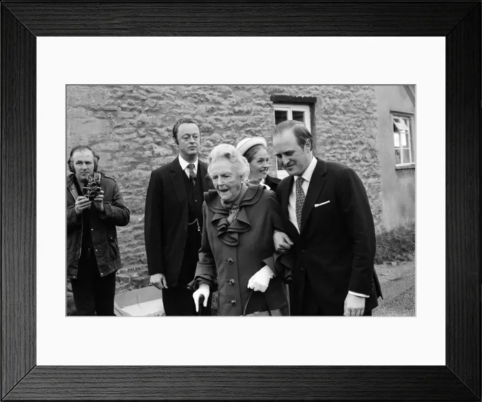 Framed Print : Churchill memorial service, at Bladon Church, Oxon. Lady Spencer-Churchill with her Framed Print : Churchill memorial service, at Bladon Church, Oxon. Lady Spencer-Churchill with her
