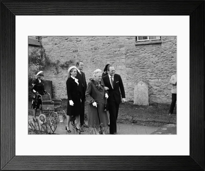 Framed Print : Churchill memorial service, at Bladon Church, Oxon. Lady Spencer-Churchill with her Framed Print : Churchill memorial service, at Bladon Church, Oxon. Lady Spencer-Churchill with her