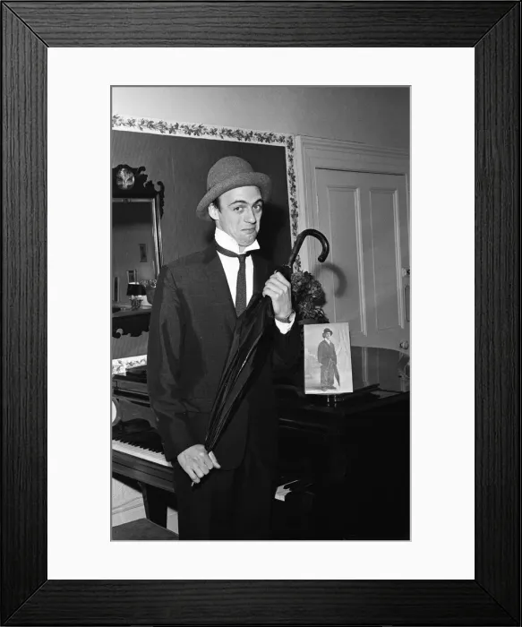 Framed Print : Roy Hudd, is now star of his own BBC series entitled simply Hudd Framed Print : Roy Hudd, is now star of his own BBC series entitled simply Hudd