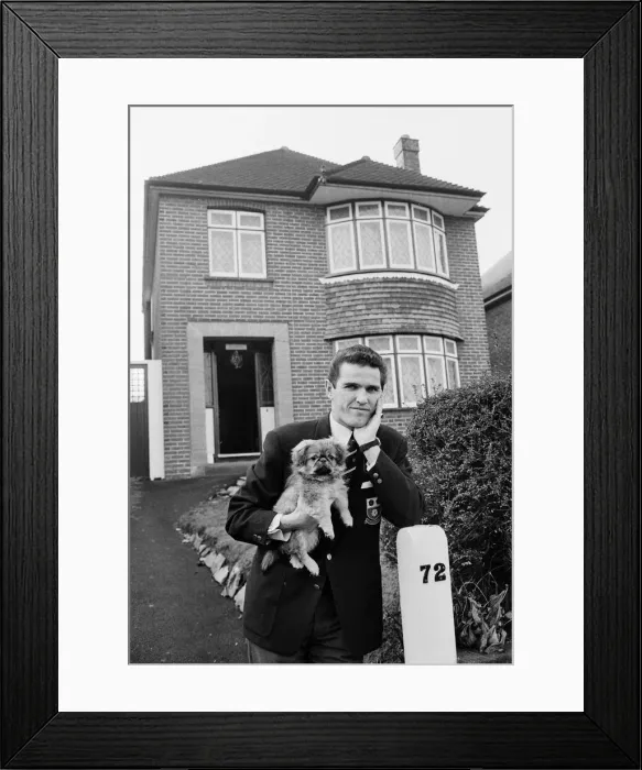 Framed Print : Southampton FC winger and England international Terry Paine pictured outside his