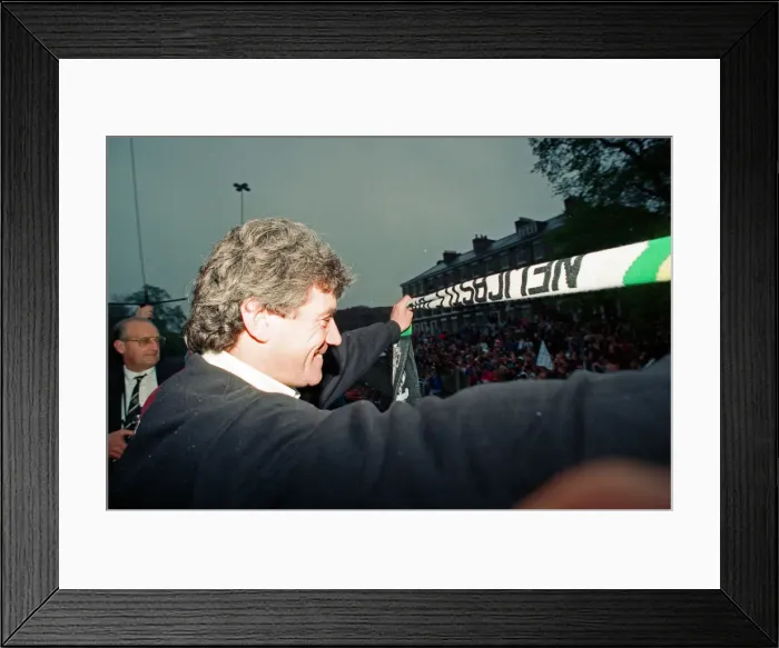 Framed Print : Newcastle United celebrations as they win the League Division 1 Framed Print : Newcastle United celebrations as they win the League Division 1