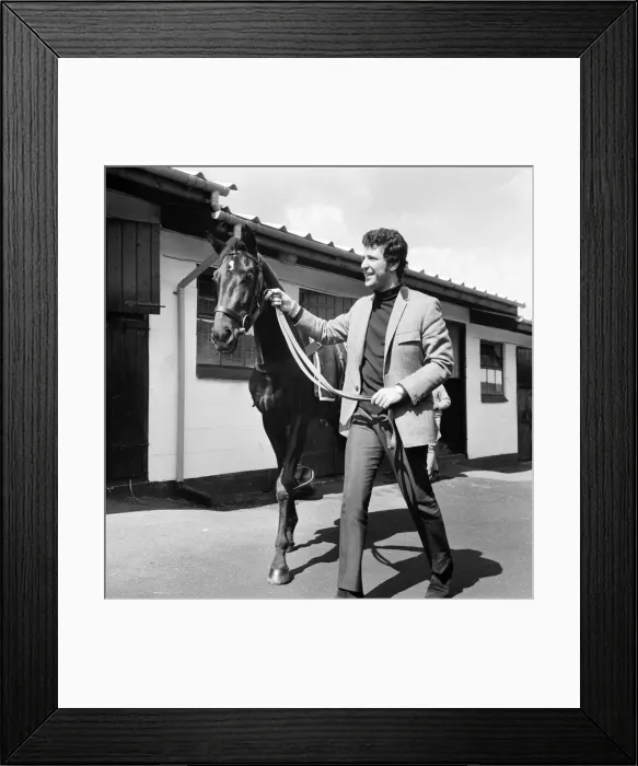 Framed Print : Tom Jones with his new racehorse Walk-on-Bye Framed Print : Tom Jones with his new racehorse Walk-on-Bye
