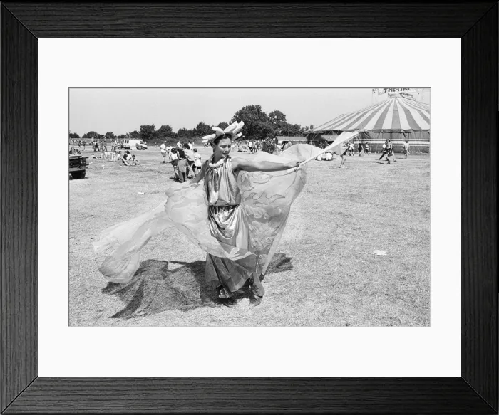 Framed Print : Glastonbury Festival 1995. The 25th Anniversary of the Glastonbury Festival Framed Print : Glastonbury Festival 1995. The 25th Anniversary of the Glastonbury Festival