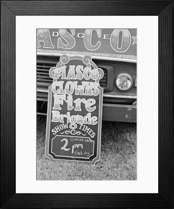 Framed Print : Glastonbury Festival 1994. General scenes. The festival took Framed Print : Glastonbury Festival 1994. General scenes. The festival took