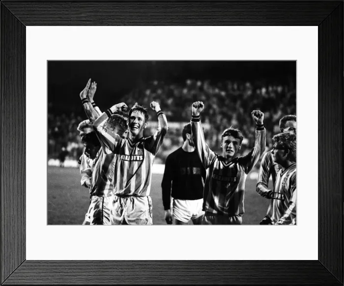 Framed Print : F. A. Youth Cup Final at Highfield Road. Coventry City 1 - 0 Charlton Athletic Framed Print : F. A. Youth Cup Final at Highfield Road. Coventry City 1 - 0 Charlton Athletic