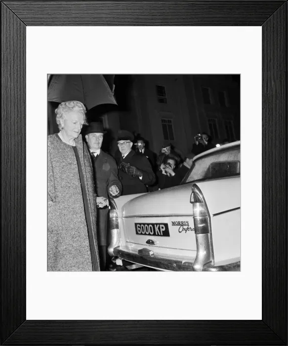 Framed Print : Lady Churchill going out during Sir Winston Churchills illness. 16th January 1965 Framed Print : Lady Churchill going out during Sir Winston Churchills illness. 16th January 1965