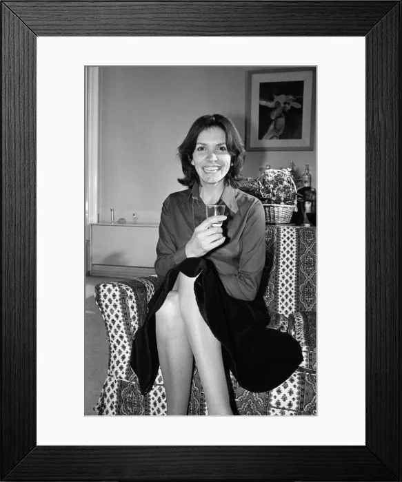 Framed Print : Journalist and presenter Joan Bakewell. 15th June 1977 Framed Print : Journalist and presenter Joan Bakewell. 15th June 1977