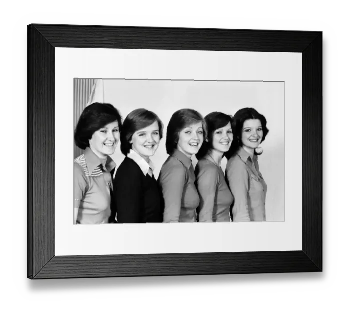 Framed Print : The Nolan sisters, Denise, Bernadette, Linda, Maureen and Anne. 16th May 1977 Framed Print : The Nolan sisters, Denise, Bernadette, Linda, Maureen and Anne. 16th May 1977