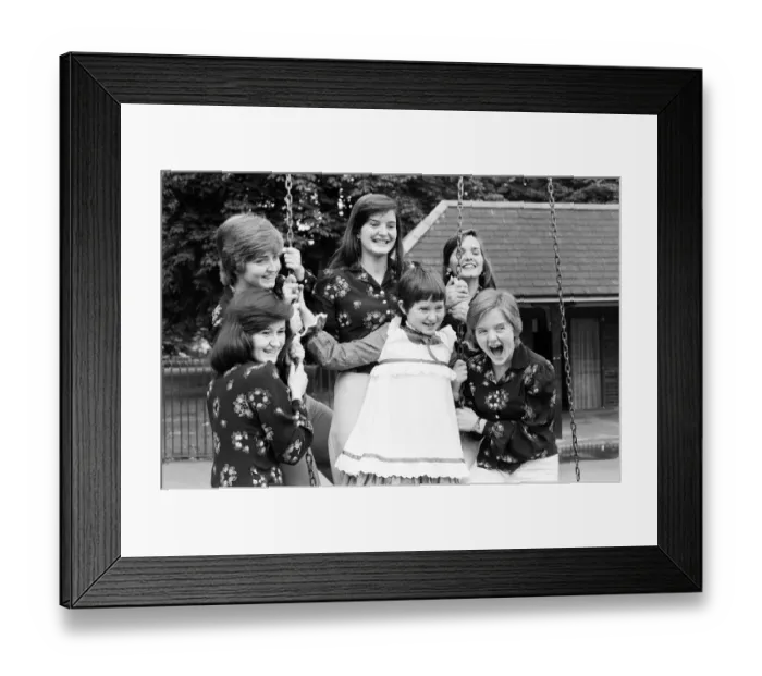 Framed Print : The Nolan sisters, Anne (23), Denise (22). Maureen (20), Linda (15) Framed Print : The Nolan sisters, Anne (23), Denise (22). Maureen (20), Linda (15)