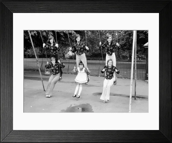 Framed Print : The Nolan sisters, Anne (23), Denise (22). Maureen (20), Linda (15)