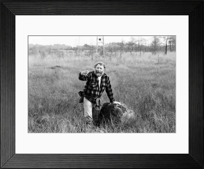 Framed Print : David Bellamy pictured with six Mirror winners that went on a nature trail in Surrey Framed Print : David Bellamy pictured with six Mirror winners that went on a nature trail in Surrey