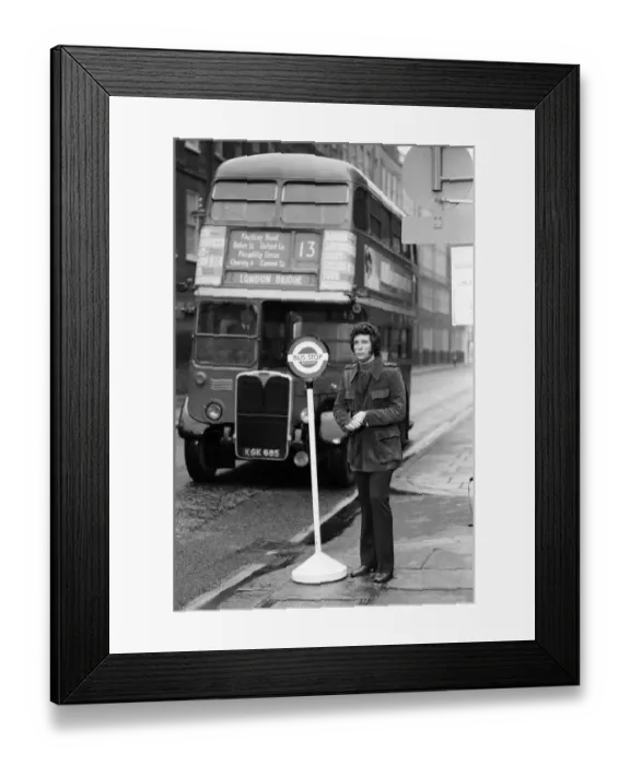 Framed Print : Singer Tom Jones filming a TV special today called The London Bridge Special