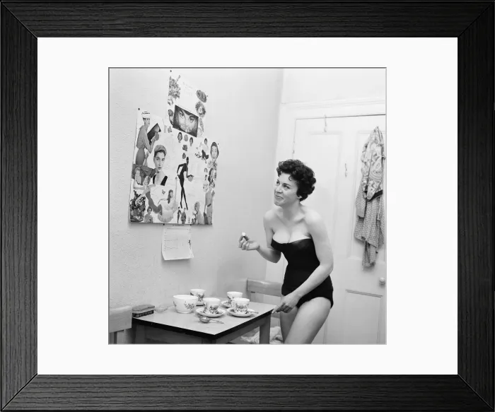 Framed Print : Valerie Gaunt, British actress, will be starring in her first film Framed Print : Valerie Gaunt, British actress, will be starring in her first film