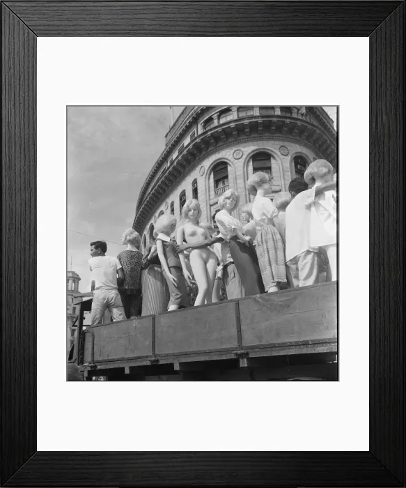 Framed Print : Scenes in Chinatown, Singapore. A truck load of dummies, some completely nude Framed Print : Scenes in Chinatown, Singapore. A truck load of dummies, some completely nude