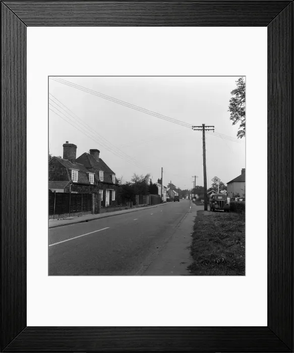 Framed Print : Views in the Essex village of Latchingdon. 4th September 1958 Framed Print : Views in the Essex village of Latchingdon. 4th September 1958
