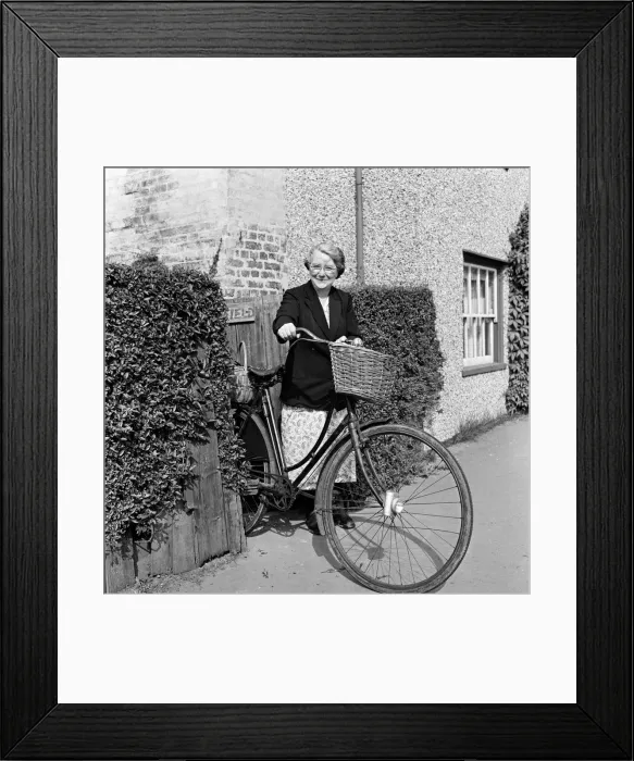 Framed Print : Views in the Essex village of Latchingdon. Ex-postwoman Lilian Wakefield Framed Print : Views in the Essex village of Latchingdon. Ex-postwoman Lilian Wakefield