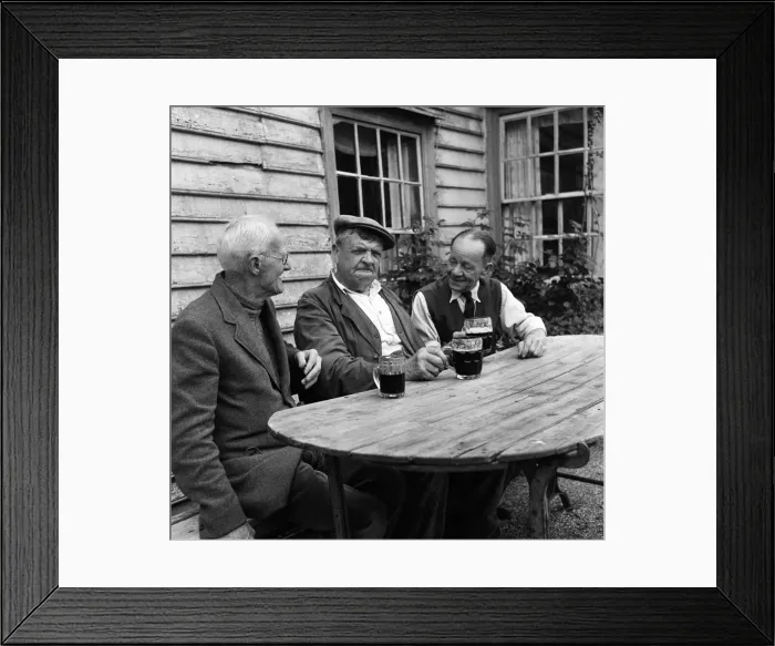 Framed Print : Views in the Essex village of Latchingdon. Harry Carnochan, 74, Bert Reed, 73 Framed Print : Views in the Essex village of Latchingdon. Harry Carnochan, 74, Bert Reed, 73