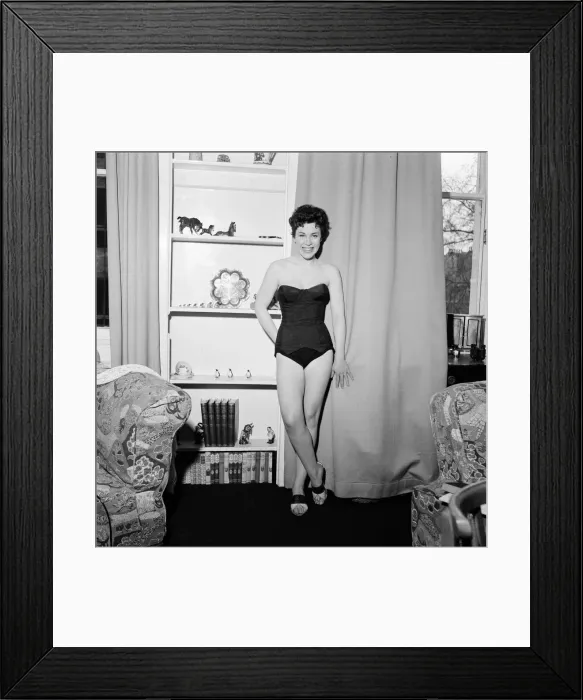 Framed Print : Valerie Gaunt, British actress, will be starring in her first film Framed Print : Valerie Gaunt, British actress, will be starring in her first film