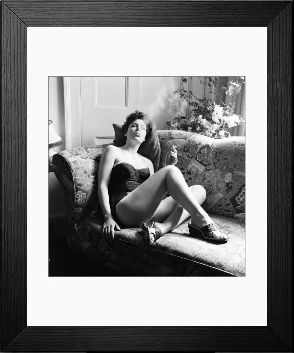 Framed Print : Valerie Gaunt, British actress, will be starring in her first film Framed Print : Valerie Gaunt, British actress, will be starring in her first film