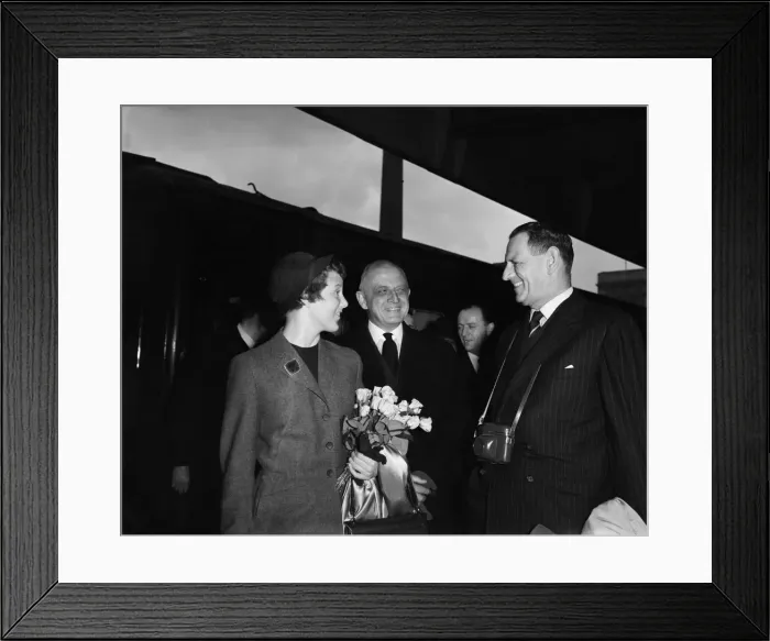 Framed Print : King Frederik of Denmark (right) with his daughter Princess Margrethe at Victoria Station
