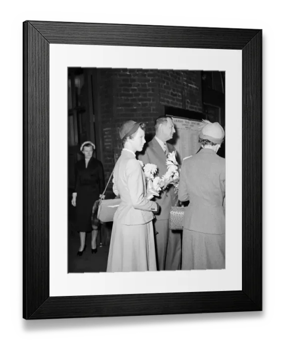 Framed Print : Fifteen year old Princess Margrethe of Denmark, pictured with her father, King Frederik Framed Print : Fifteen year old Princess Margrethe of Denmark, pictured with her father, King Frederik