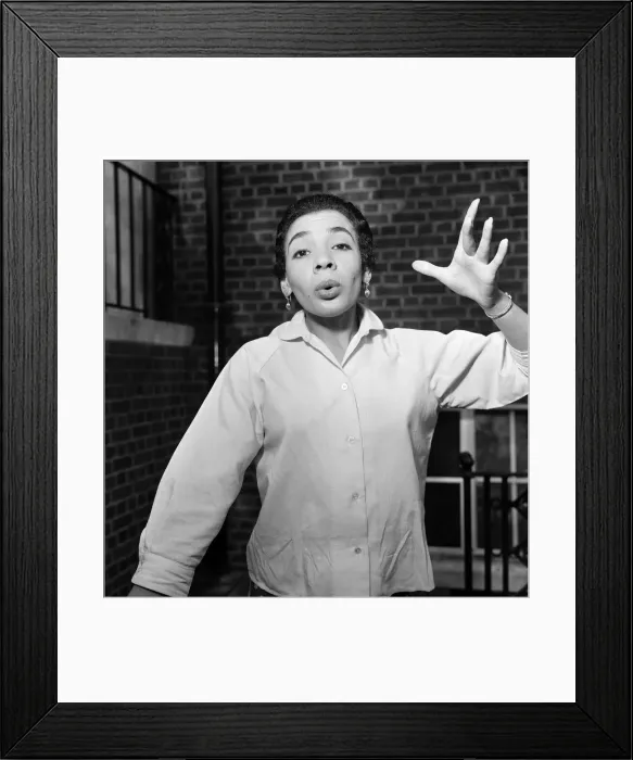 Framed Print : Shirley Bassey rehearsing for ITVs Frankie Howerd Show at ITV rehearsal studios in Framed Print : Shirley Bassey rehearsing for ITVs Frankie Howerd Show at ITV rehearsal studios in