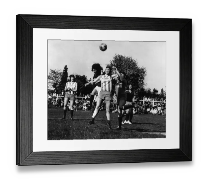 Framed Print : Rheims 6-0 Lyons, Womens Professional Football League match in France Framed Print : Rheims 6-0 Lyons, Womens Professional Football League match in France