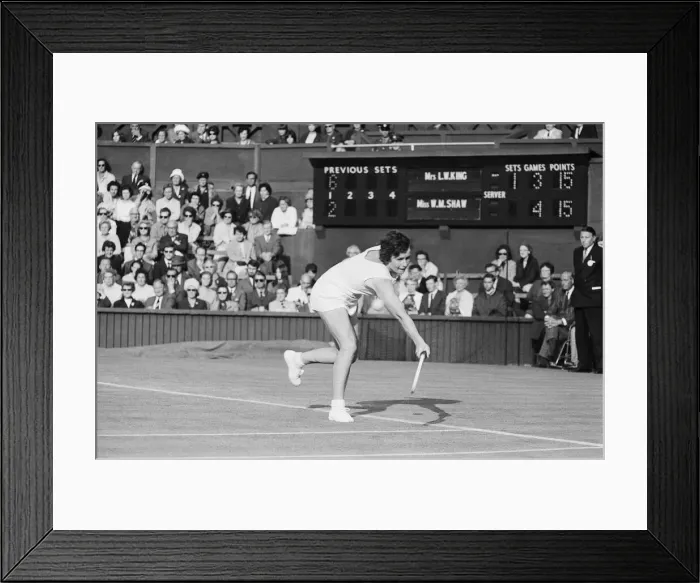Framed Print : Billie Jean King (USA) vs Britains Winnie Shaw during there Centre Court Women Framed Print : Billie Jean King (USA) vs Britains Winnie Shaw during there Centre Court Women