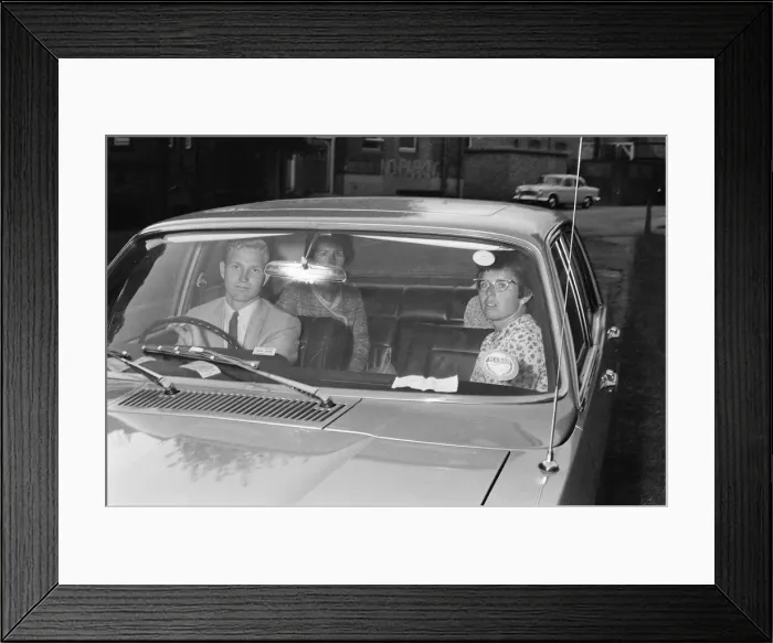 Framed Print : Billie Jean King and husband Larry King, pictured leaving St Georges Hospital Framed Print : Billie Jean King and husband Larry King, pictured leaving St Georges Hospital