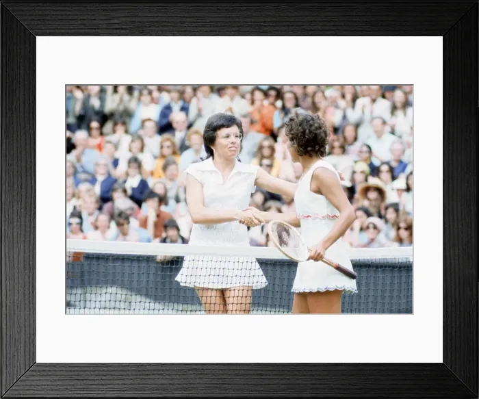 Framed Print : 1972 Wimbledon Championships - Womens Singles. Billie Jean King defeated