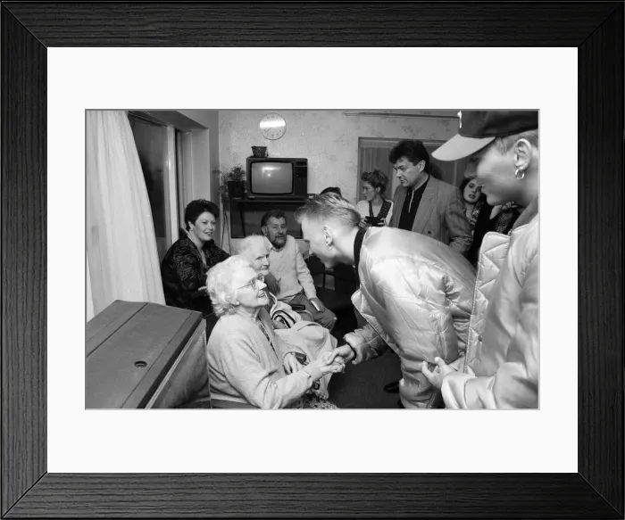 Framed Print : Matt and Luke Goss of Bros visit Hayley Green Hospital, Halesowen. 6th February 1990 Framed Print : Matt and Luke Goss of Bros visit Hayley Green Hospital, Halesowen. 6th February 1990