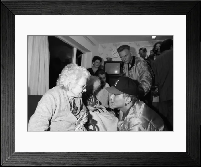 Framed Print : Matt and Luke Goss of Bros visit Hayley Green Hospital, Halesowen. 6th February 1990 Framed Print : Matt and Luke Goss of Bros visit Hayley Green Hospital, Halesowen. 6th February 1990