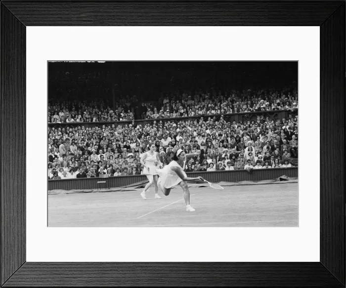 Framed Print : Wimbledon Championship Final 1965. Maria Bueno and Billie Jean Moffitt defeated Framed Print : Wimbledon Championship Final 1965. Maria Bueno and Billie Jean Moffitt defeated