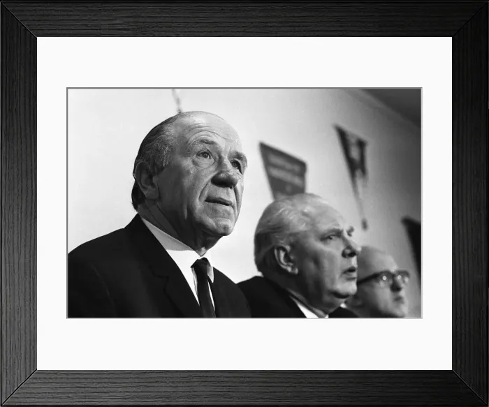 Framed Print : Sir Matt Busby, announces his resignation as Manager of Manchester United at press Framed Print : Sir Matt Busby, announces his resignation as Manager of Manchester United at press