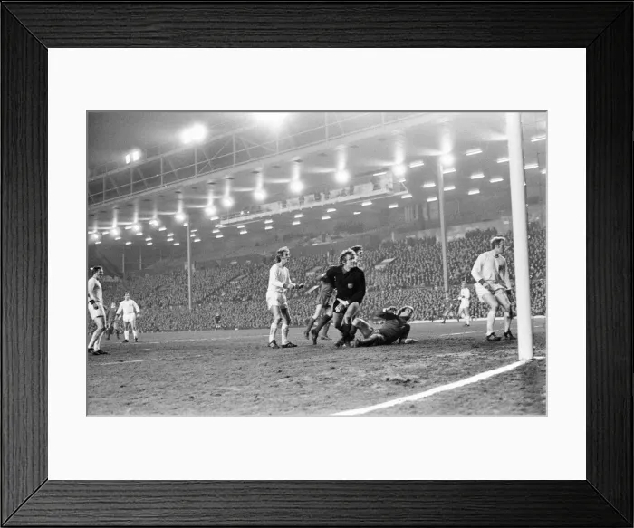 Framed Print : Liverpool 3-0 Bayern Munich, Inter-Cities Fairs Cup Quarter-final 1st Leg match