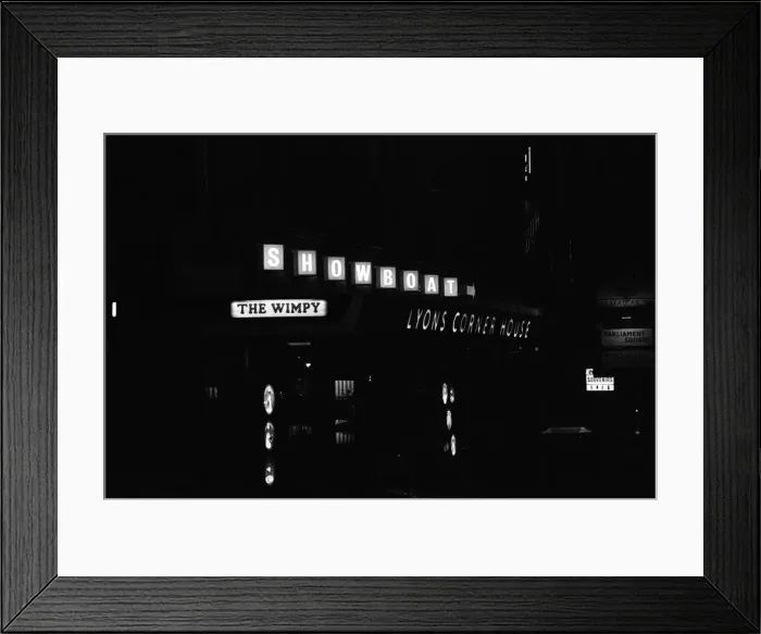 Framed Print : Joe Lyons opens their Showboat Theatre restaurant at the Strand Corner House Framed Print : Joe Lyons opens their Showboat Theatre restaurant at the Strand Corner House