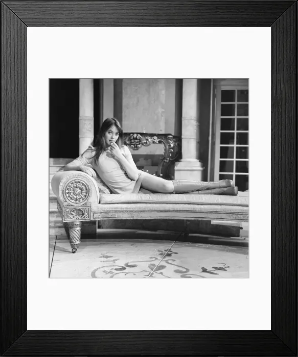 Framed Print : Lesley Anne Down, British actress aged 17 years old, pictured Wednesday 20th October 1971 Framed Print : Lesley Anne Down, British actress aged 17 years old, pictured Wednesday 20th October 1971